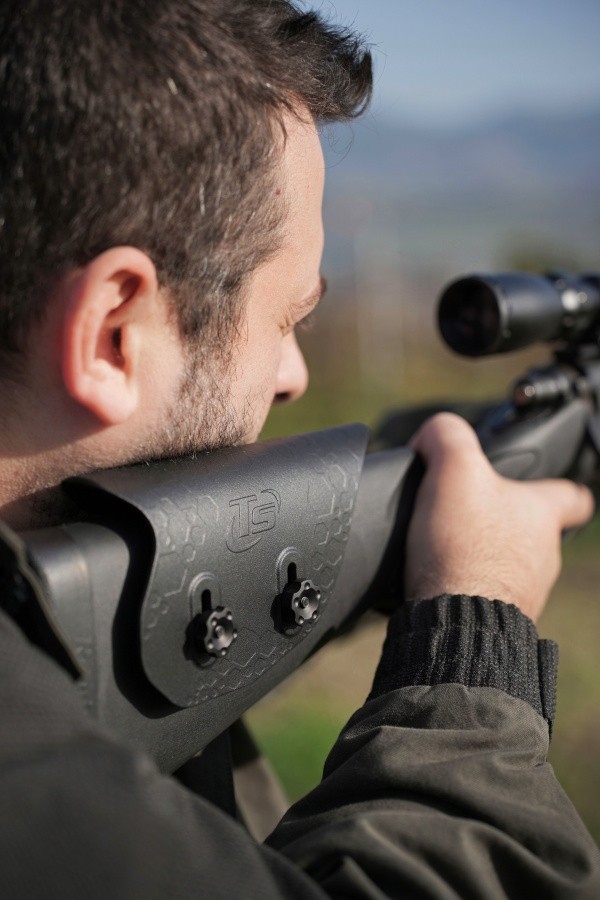 Caratteristiche della guanciola regolabile universale